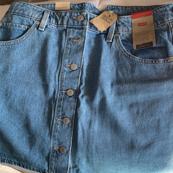 Levi's Women's Notch A-line Button Front Mini Skirt size 32 - Picture 4 of 5